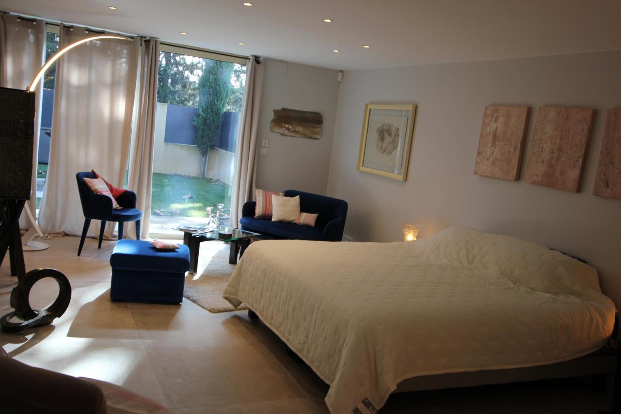 Mas Paloma Bed & Breakfast Rognonas Bagian luar foto
